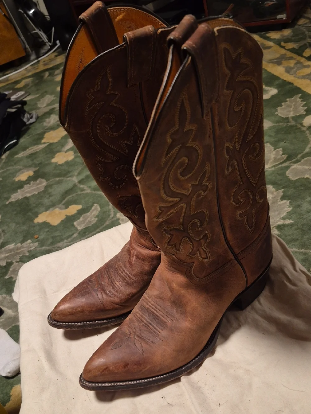 Justin Boots Men's Distressed Brown Leather Western Boots